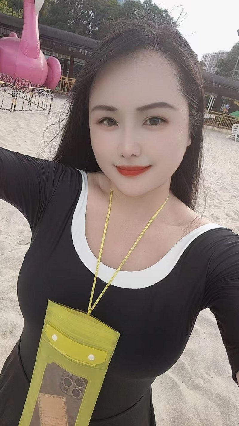 南宁静雯