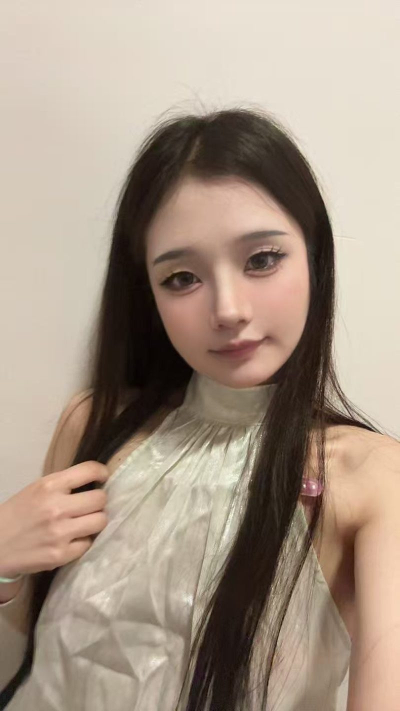 深圳小芳