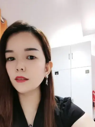义乌郑蓉