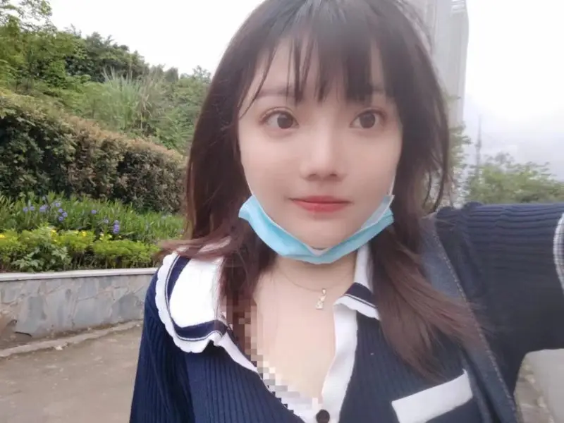 重庆嫣然