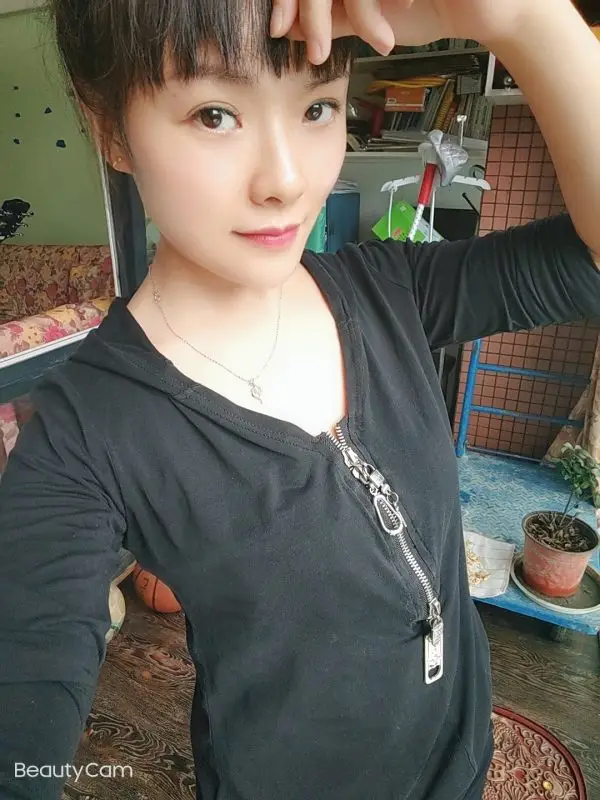 female massage therapist Beijing Chenshanmin