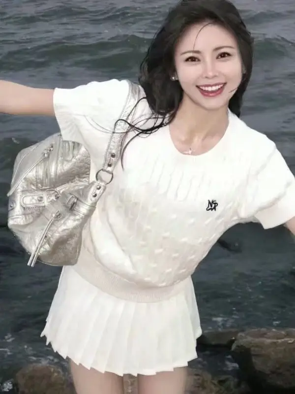 武汉小甜甜同城按摩