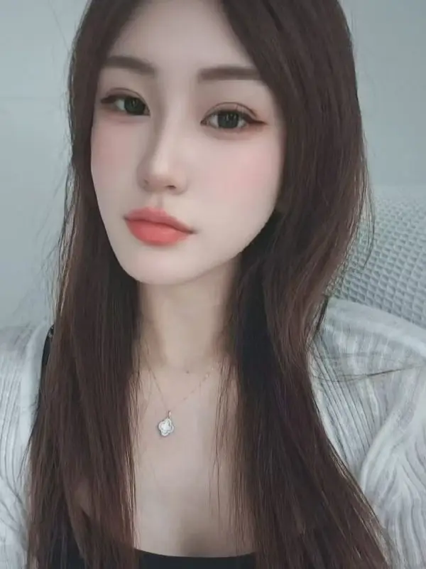 南京春天的树林上门按摩