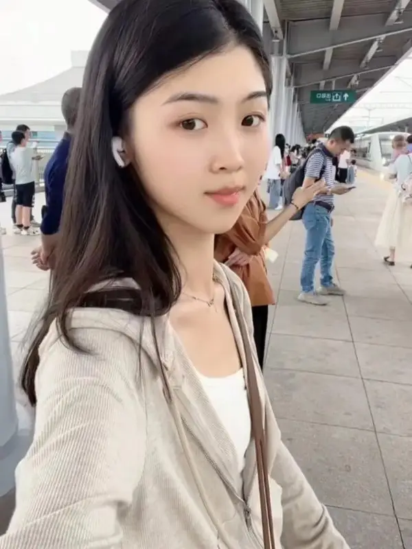 上海 (妮依依)上门spa