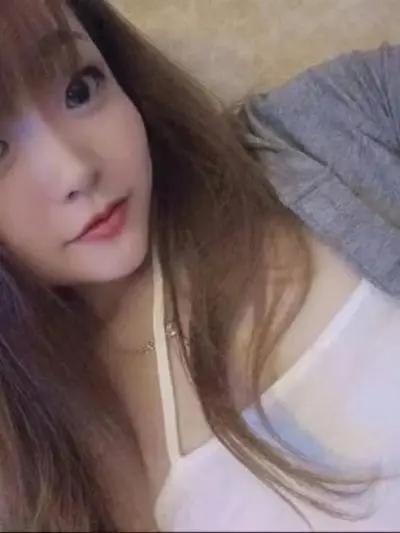 Chengdu Girl