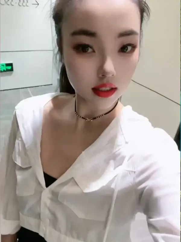 Xinxiang hotel room massage keke