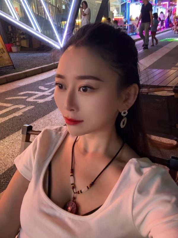 Asian in Guangzhou Sisi