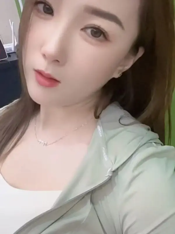 Nanjing Pearl River Massage XiaoHongGuo