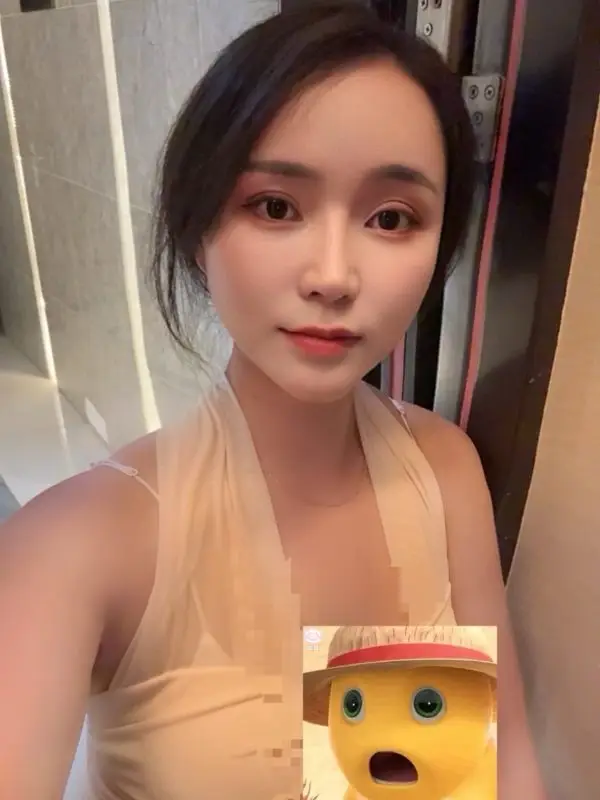 Premium in Guangzhou Zhang Ruoxi