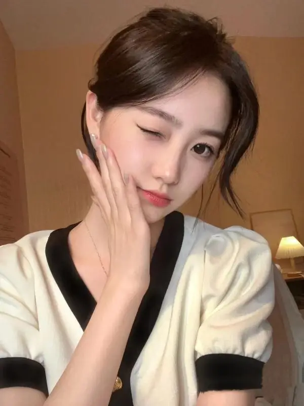 Shanghai Weekend Recovery Outcall Xiaolajiao