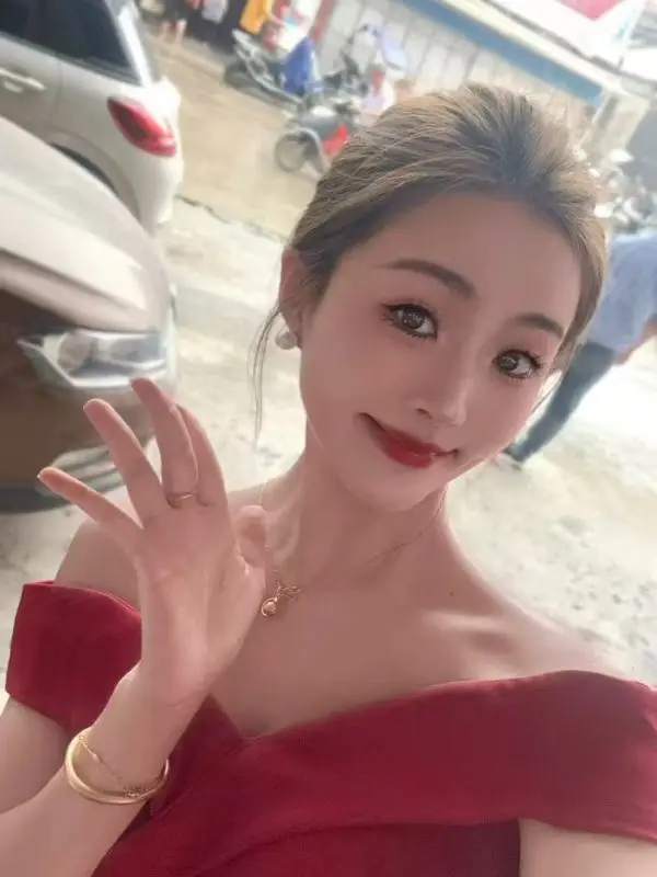 Relaxation in Guangzhou Xiaoqian