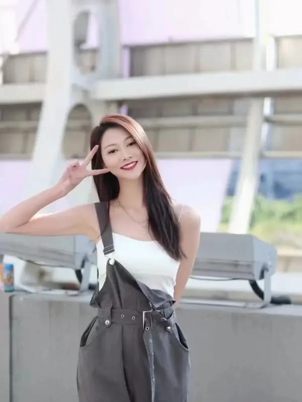 Therapeutic Shanghai Outcall Service Yue