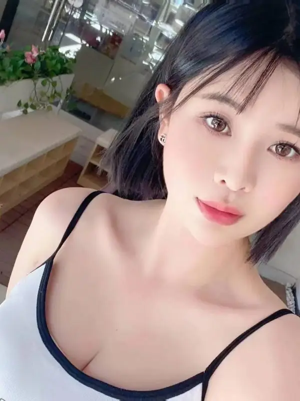 Four Hand Shenzhen Hotel Service MeiMei