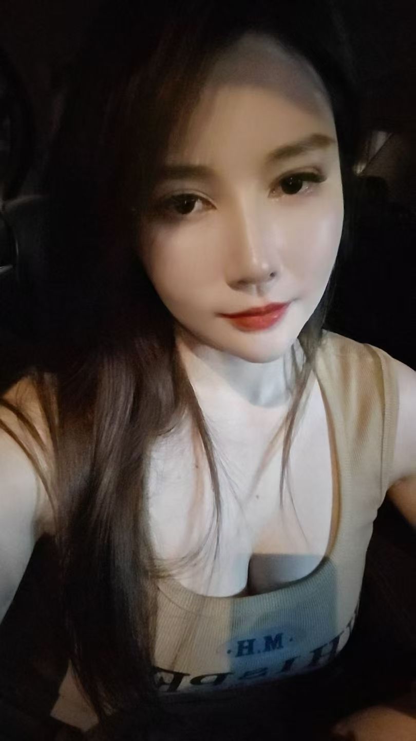 Back and Shoulder Home Massage Guangzhou Doudou
